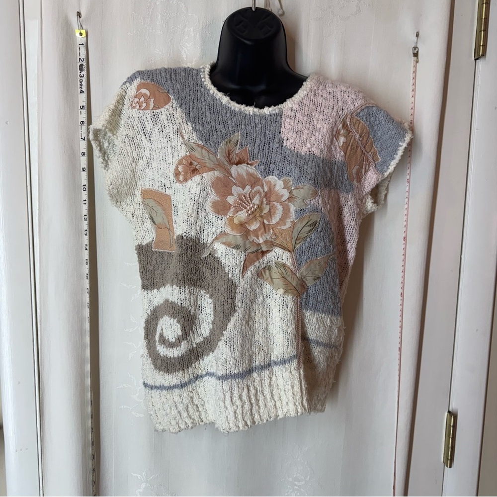 Vintage Women's High Class Textured Knit Sweater